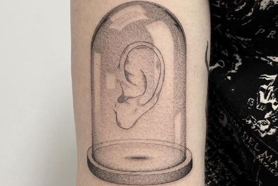Fine Line tattoo