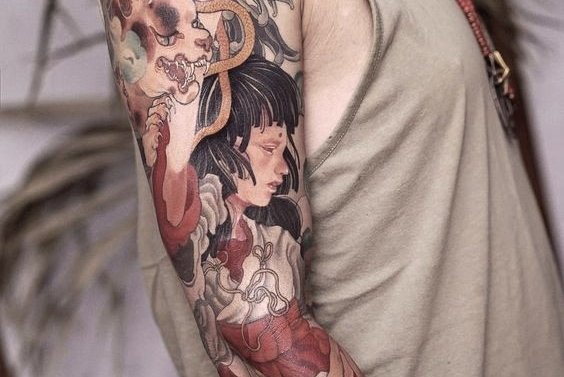 Color and monochrome tattoo