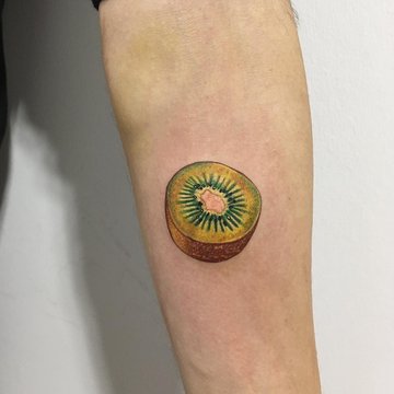 Kiwi tattoo