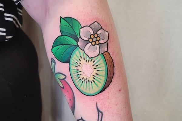 Kiwi tattoo