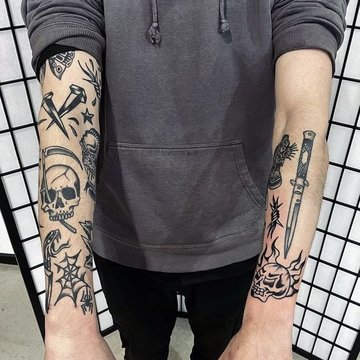 Color and monochrome tattoo
