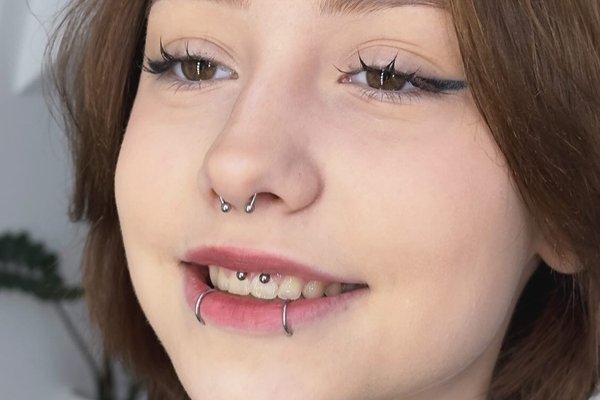 Face piercing