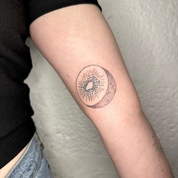 Kiwi tattoo