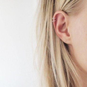 Jewelry set designed for double helix piercing styles