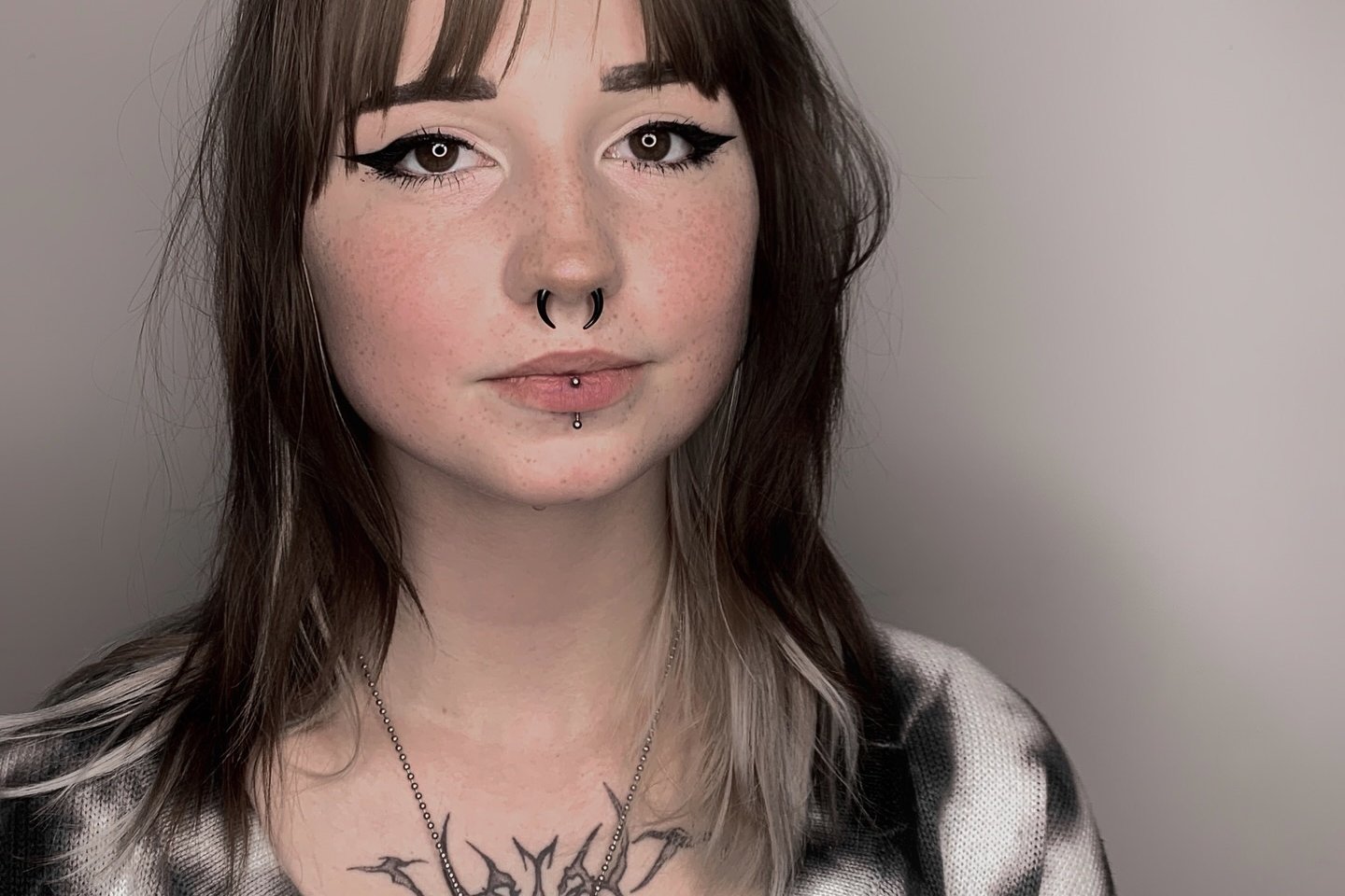 Face piercing
