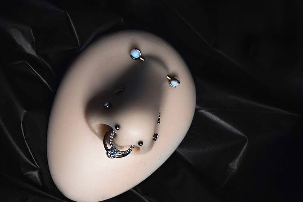 nose piercing pros and cons