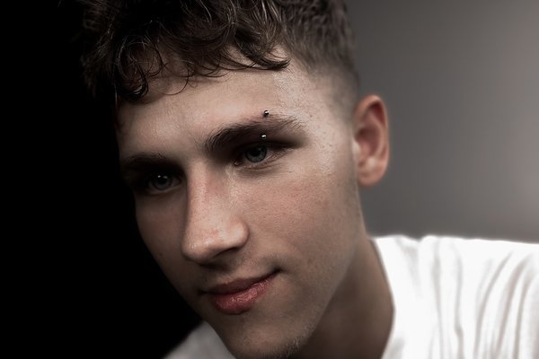 Eyebrow piercing