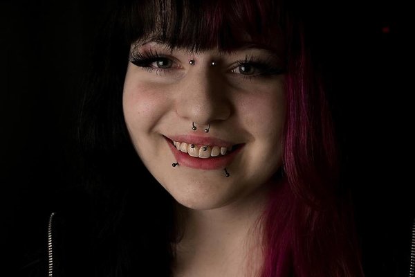 Face piercing
