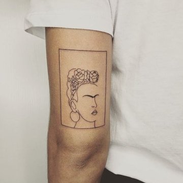 Fine Line tattoo