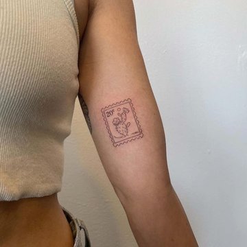 Fine Line tattoo