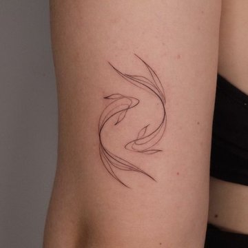 Fine Line tattoo