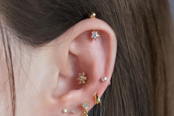 Vertical Helix Piercing