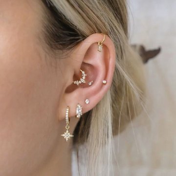 Vertical helix piercing with small stud