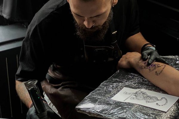 Tom Hardy tattoo