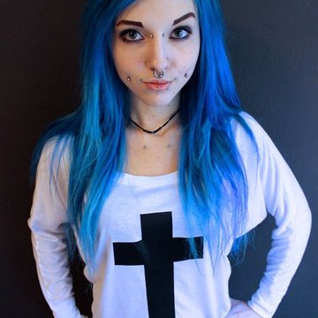 Cheek Piercing
