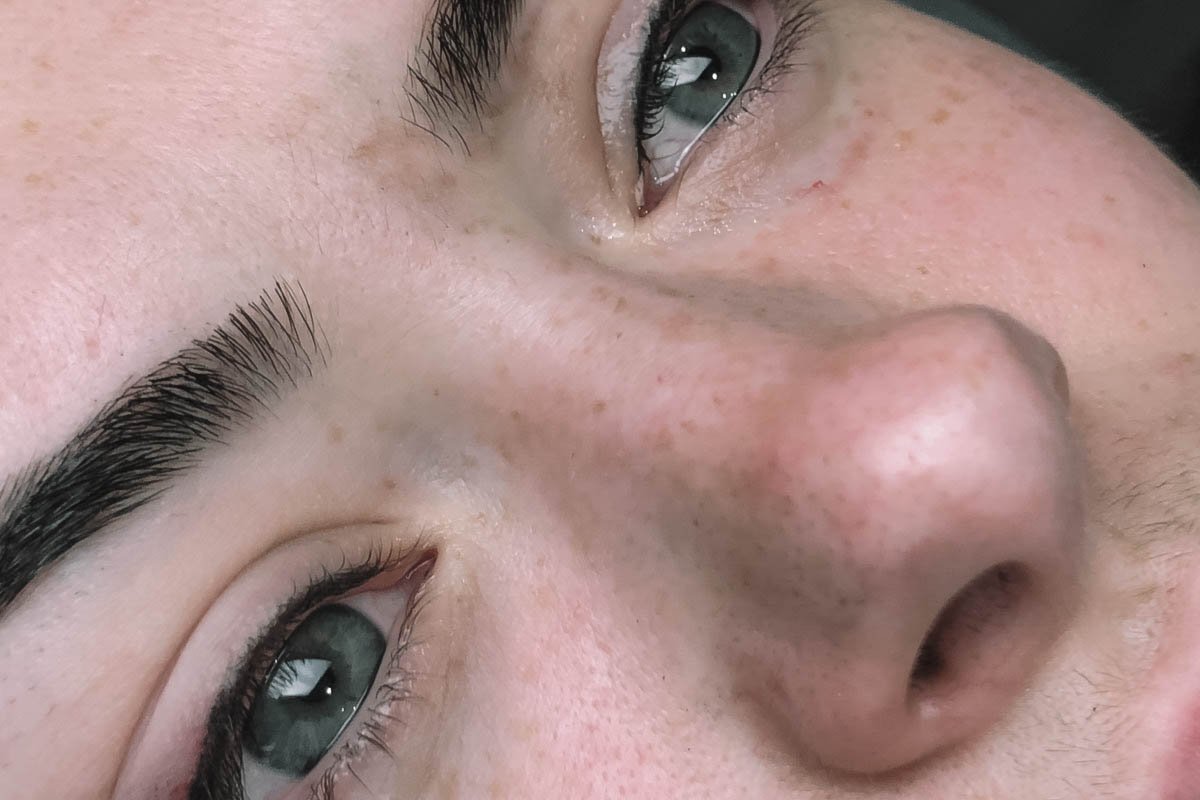 Eyeliner permanent makeup