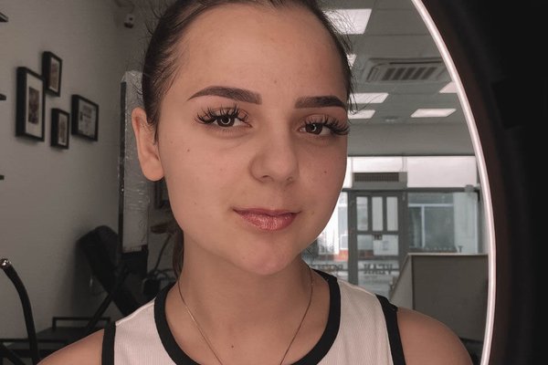 eyebrow feathering healing process