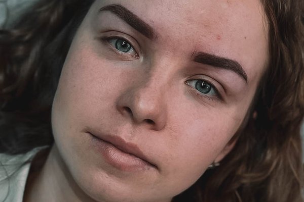 eyebrow feathering healing process