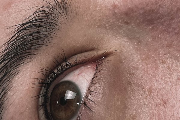 Eyeliner permanent makeup