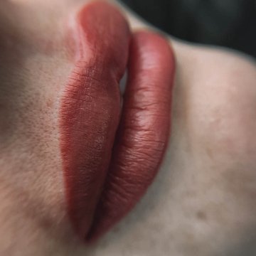 permanent lips tattoo benefits